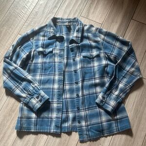 Patagonia Blue and White Plaid Women’s Flannel Shirt